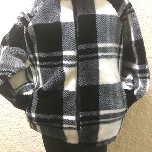 Bold Black &White Plaid Print
